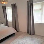 Finchley Road Apartment